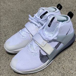 BRAND NEW NIKE AIR FORCE MAX 2